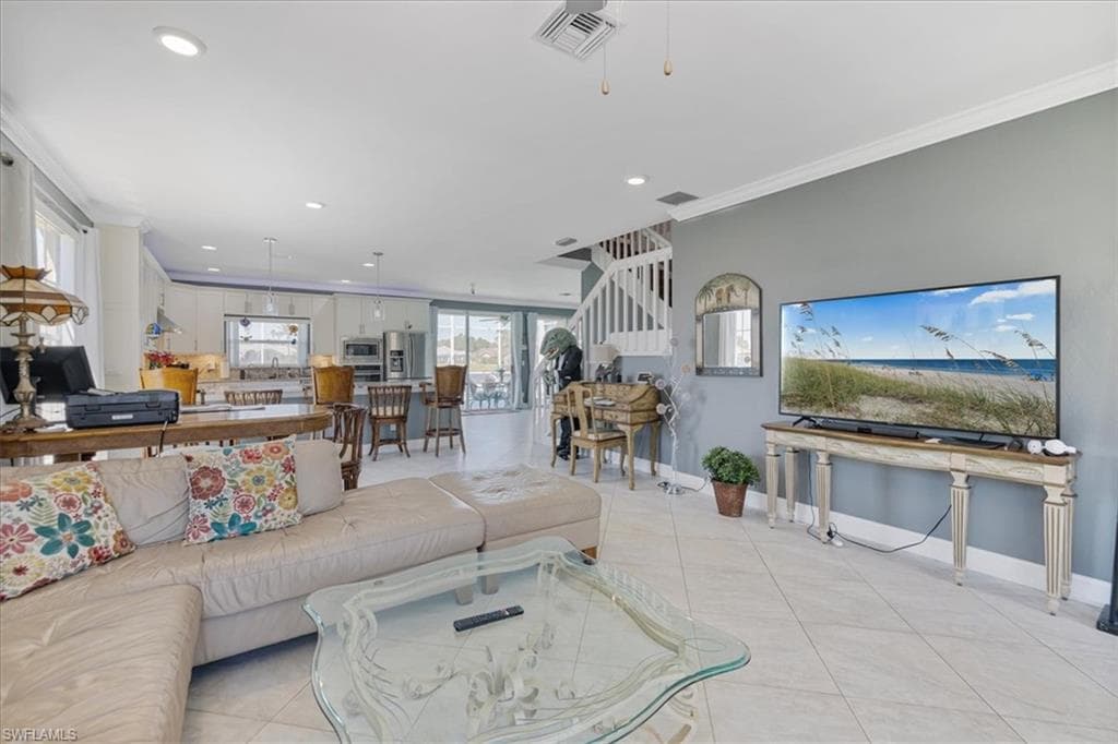 13870 Silver Lake CT-28