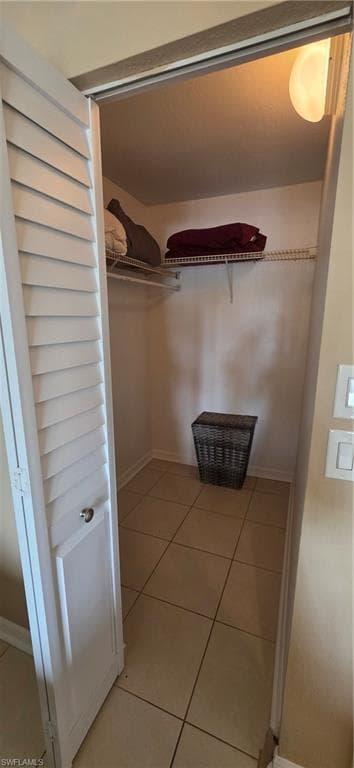 3419 Winkler AVE-12