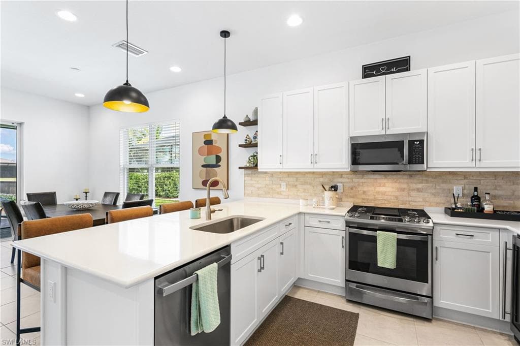 12363 Purple Ficus WAY-8