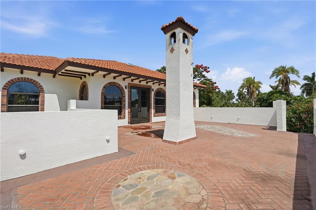 1358 Hopedale DR-35