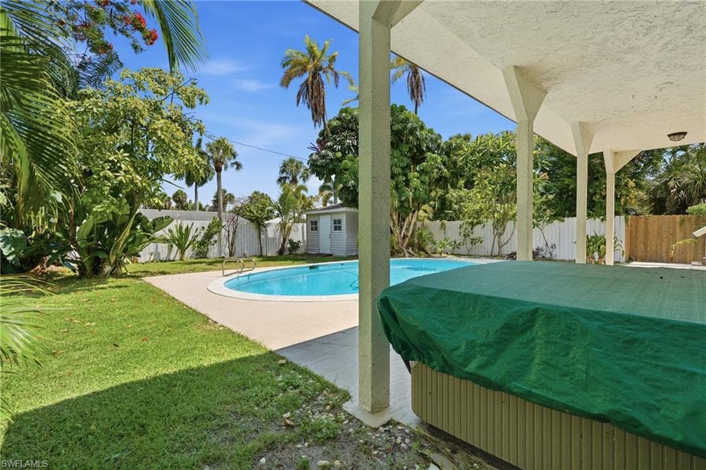 1358 Hopedale DR-43