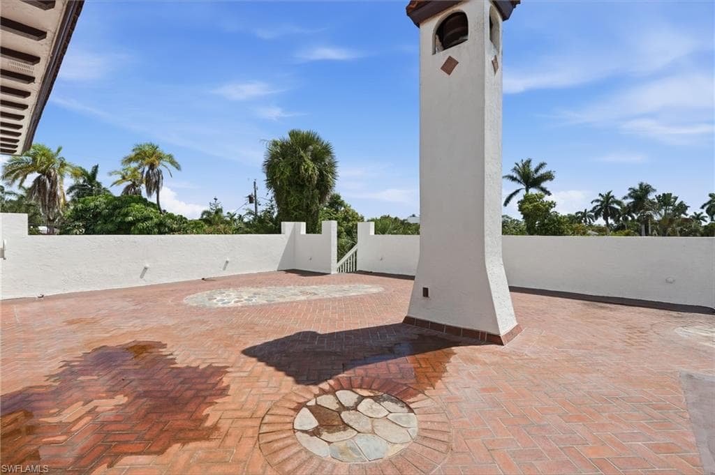 1358 Hopedale DR-39