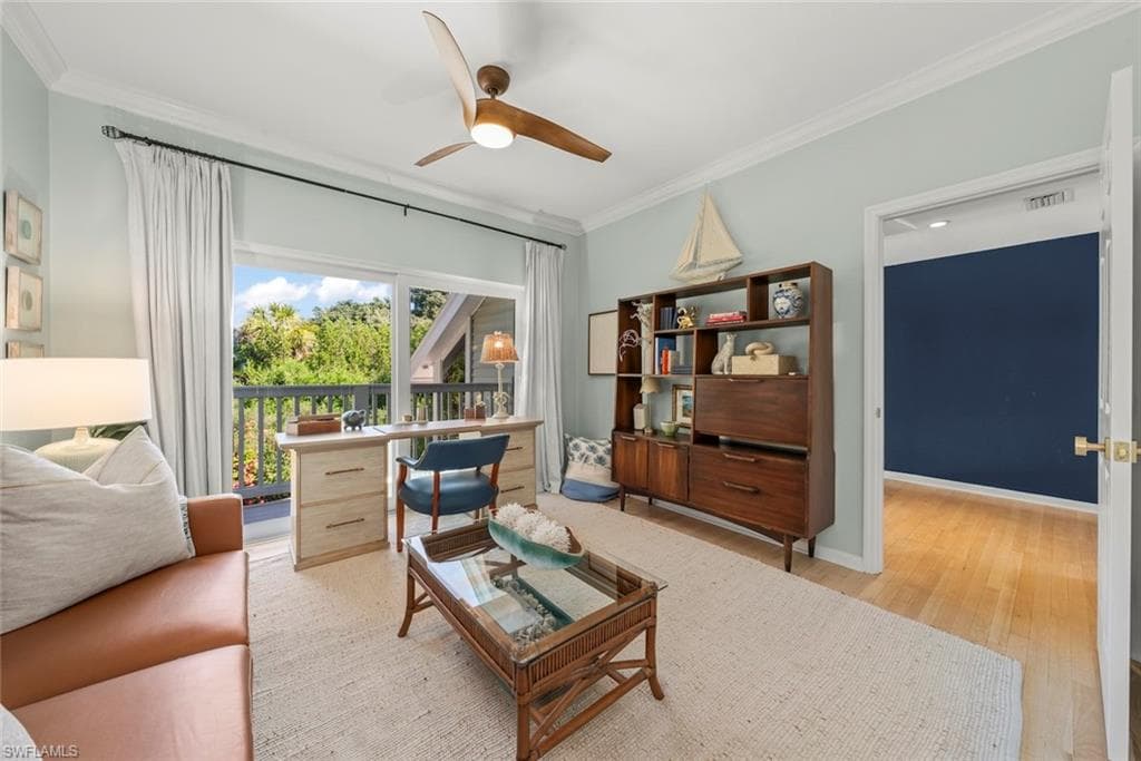 1048 Kings Crown DR-21