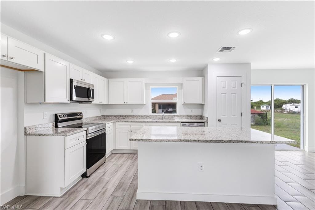 1242 Echard ST E-3