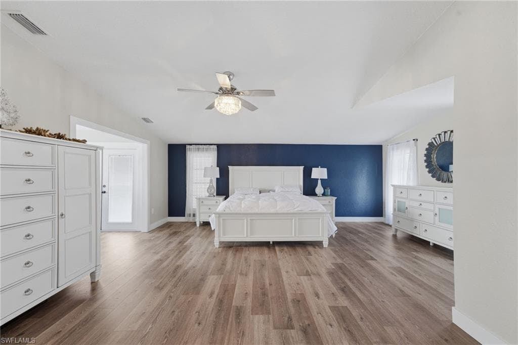 5400 Almar DR-24