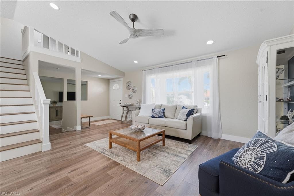 5400 Almar DR-4