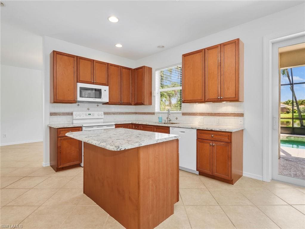 15092 Balmoral LOOP-5