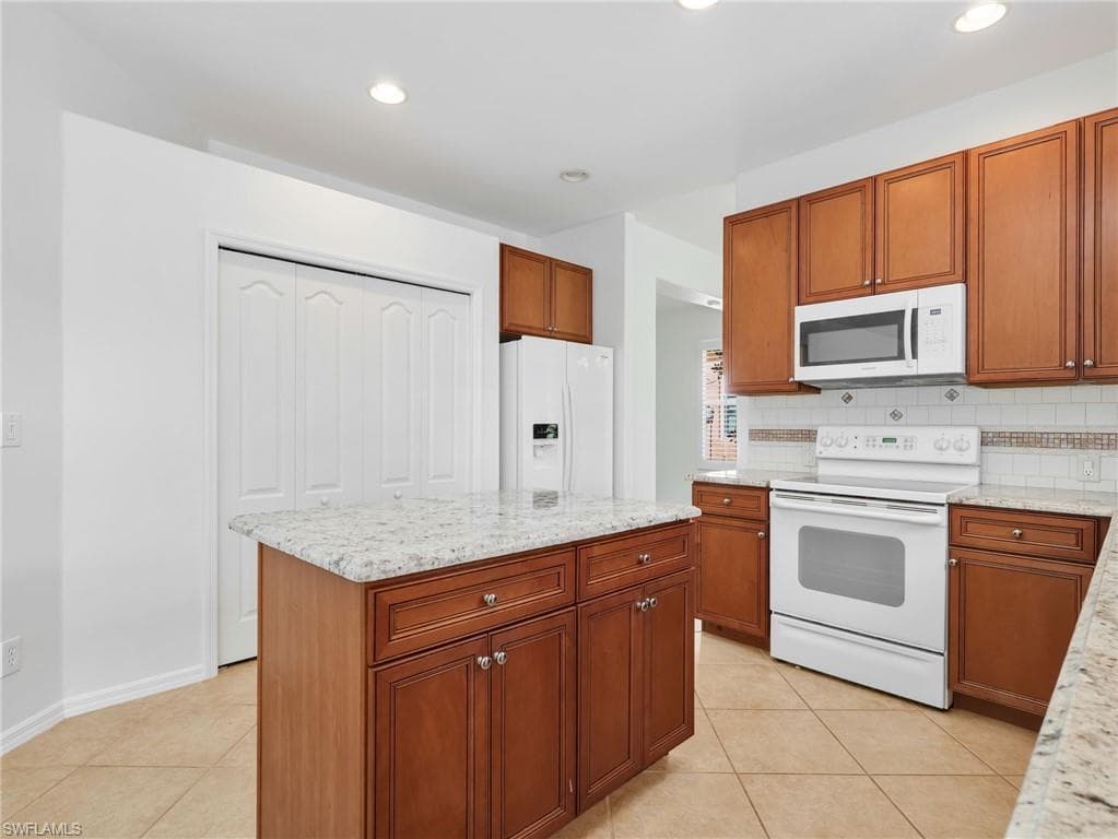15092 Balmoral LOOP-4