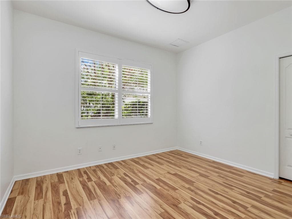 15092 Balmoral LOOP-13