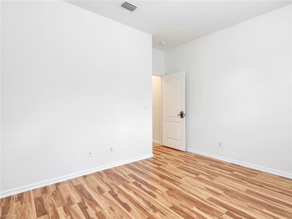 15092 Balmoral LOOP-14