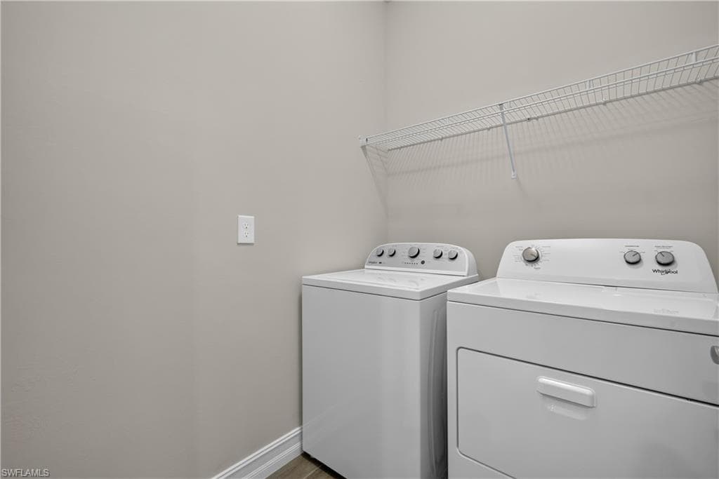 847 Enbrook LOOP-14