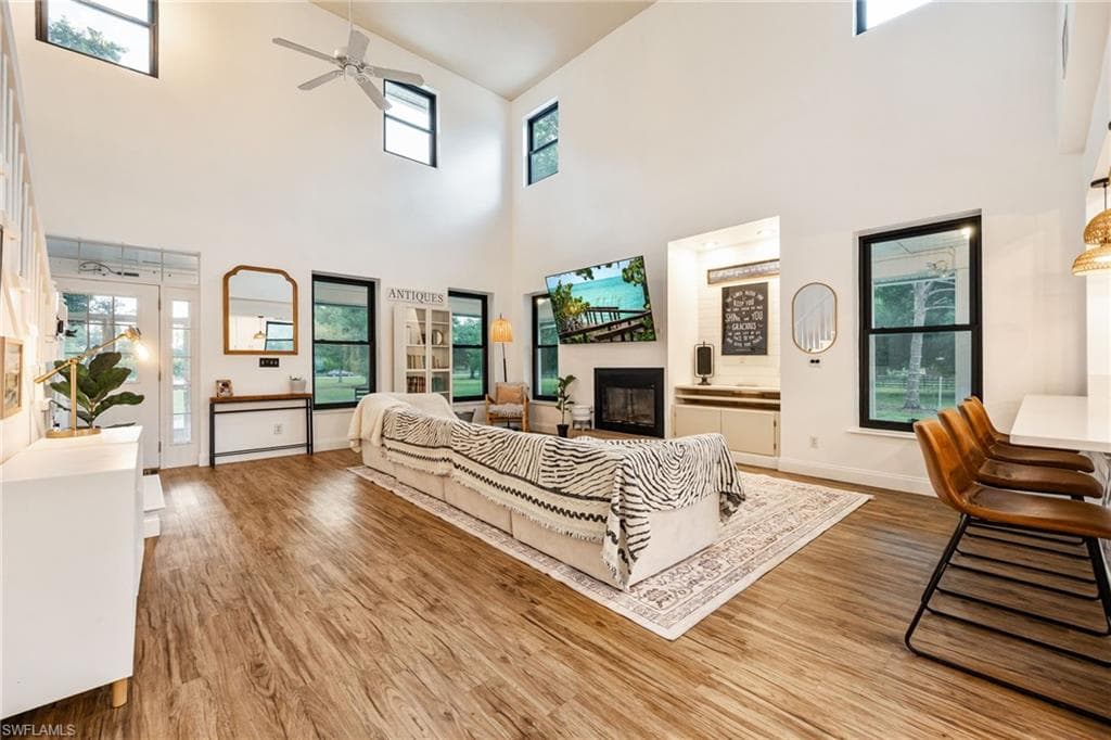 11790 Fox Hill RD-6