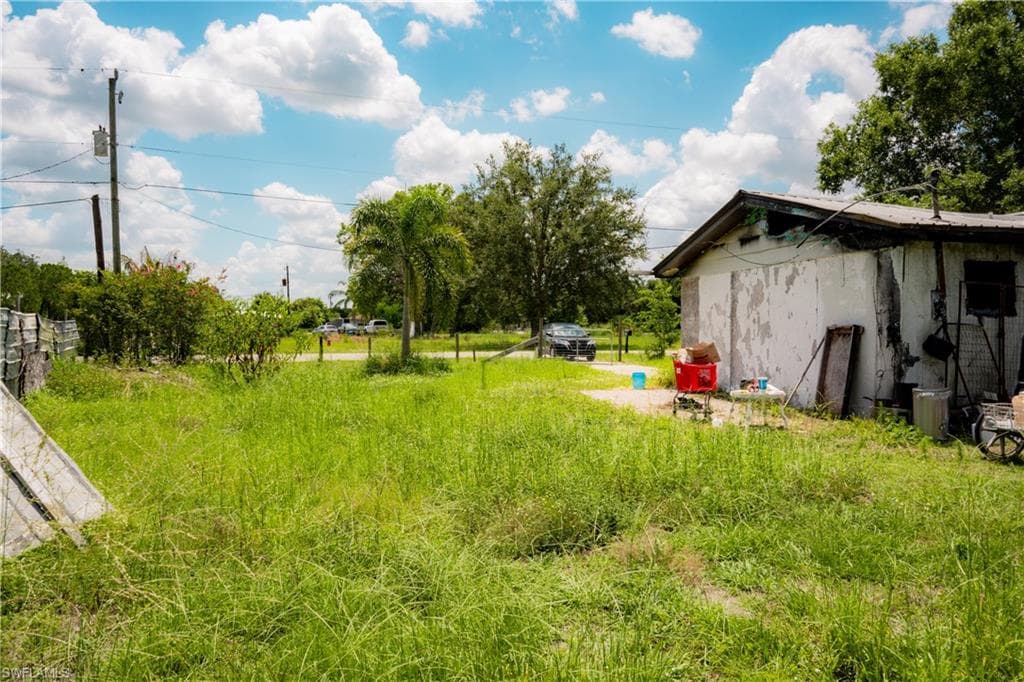 1553 SE Carnahan AVE-7