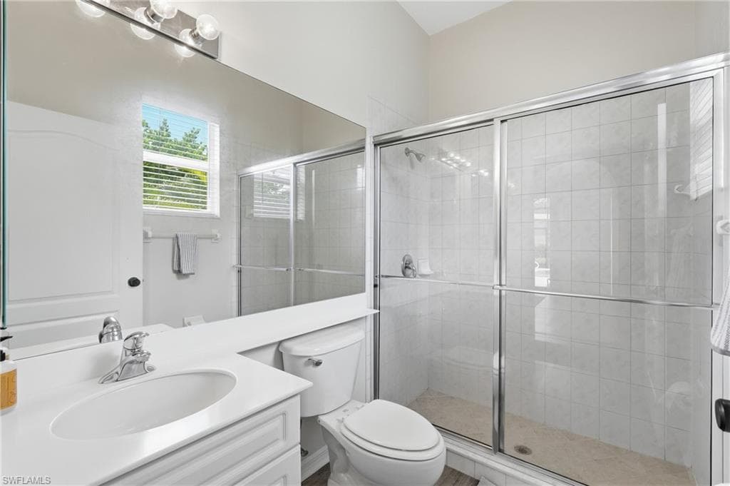 15081 Balmoral LOOP-24