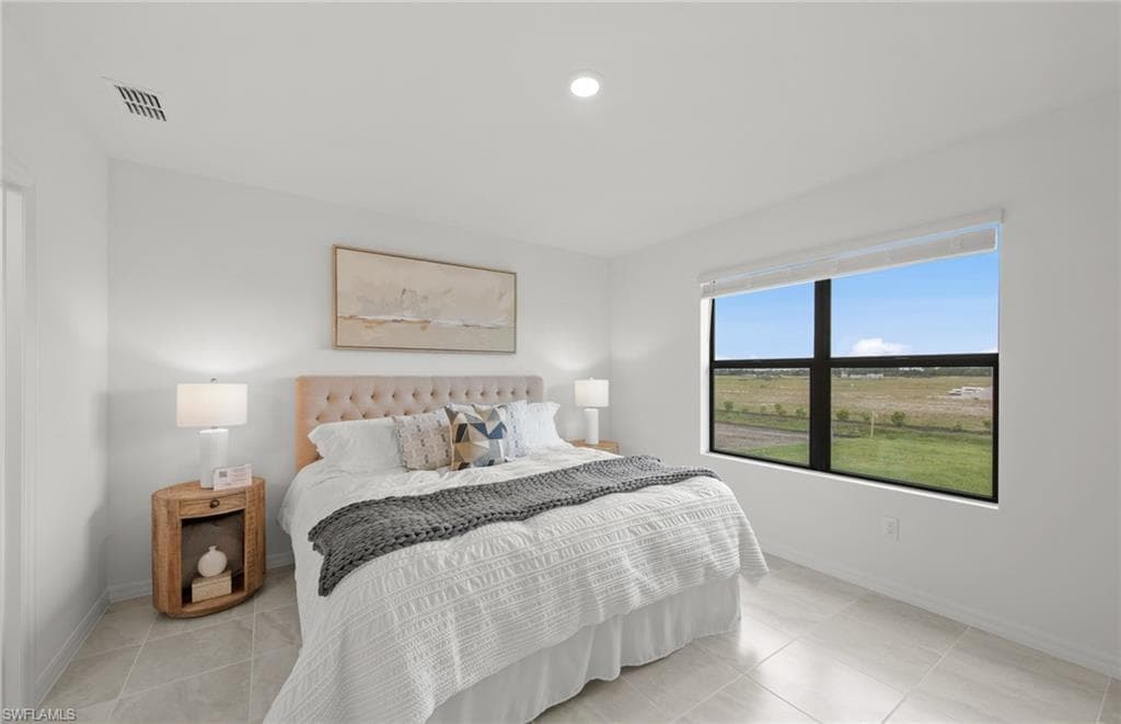 634 Lakeside Oasis AVE-22
