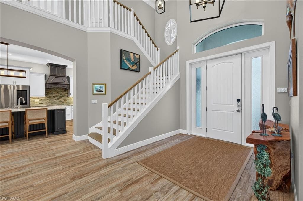 9066 Mockingbird DR-25
