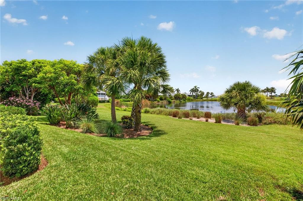 9066 Mockingbird DR-44