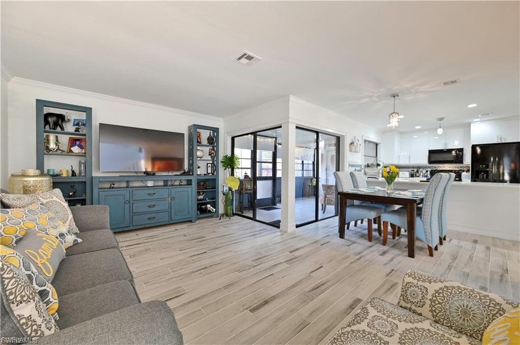 631 SE 12th AVE 98-2