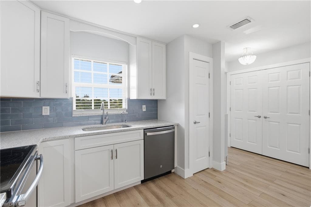 5112 Coronado PKWY 12-11