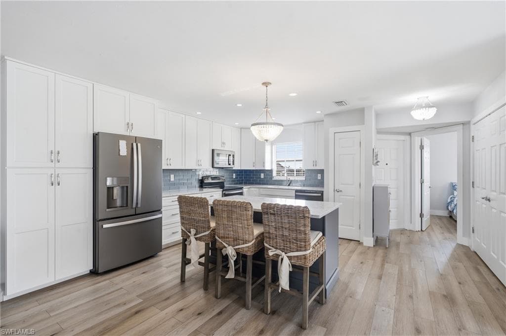 5112 Coronado PKWY 12-8
