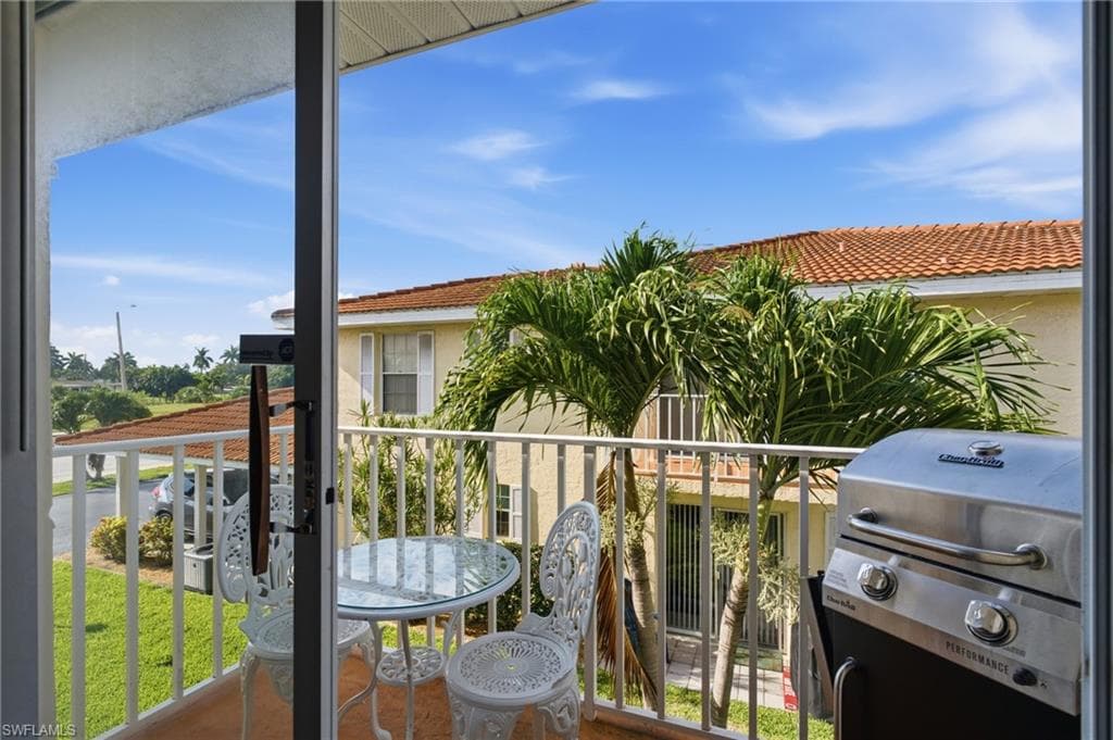 5112 Coronado PKWY 12-29
