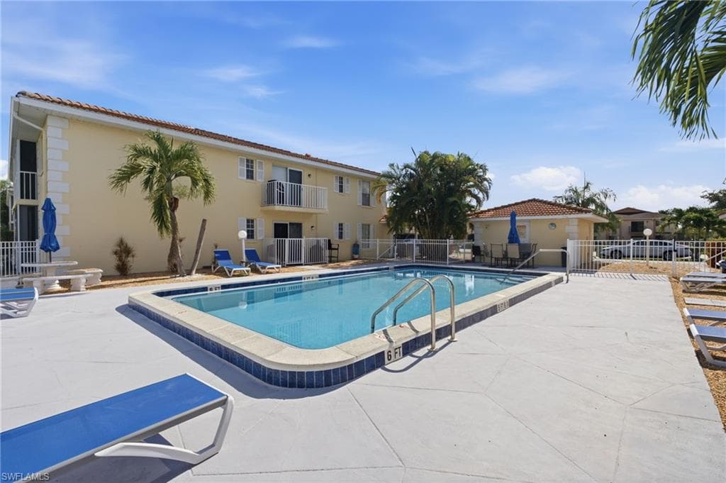 5112 Coronado PKWY 12-33