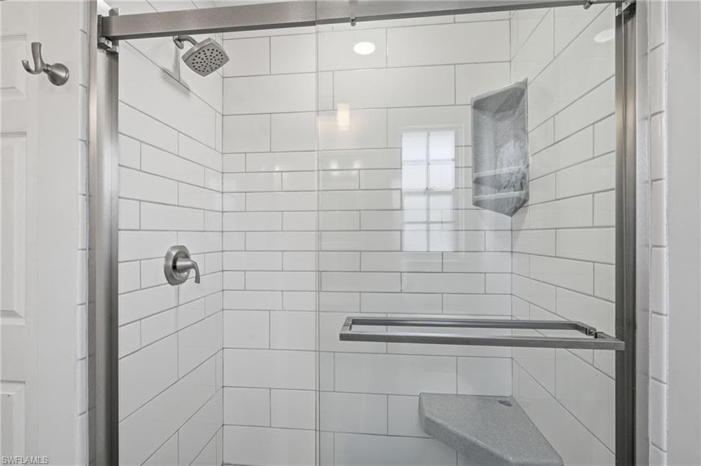5112 Coronado PKWY 12-17