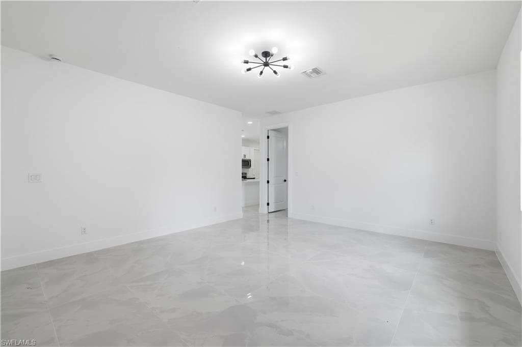 4030 Washington AVE-9