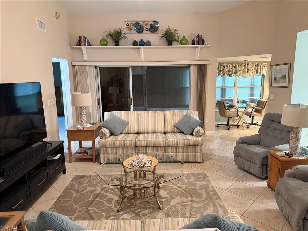 3437 Clubview DR-3