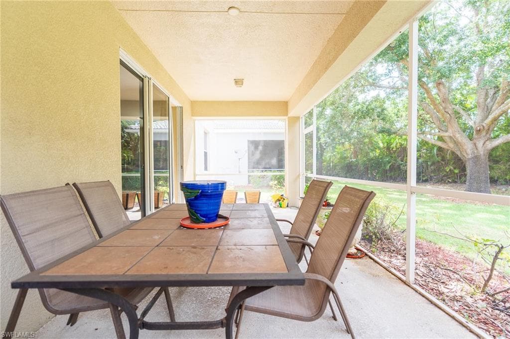 8713 Pegasus DR-16