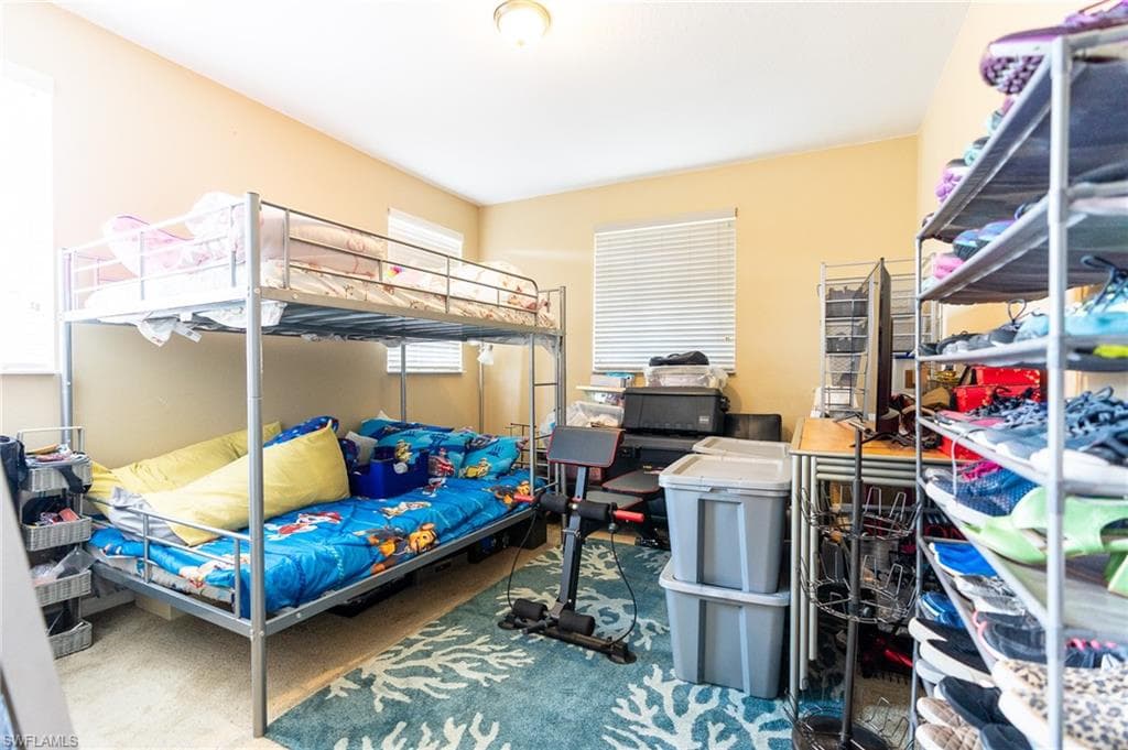 8713 Pegasus DR-23