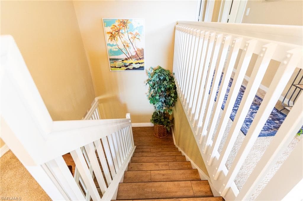 8713 Pegasus DR-36