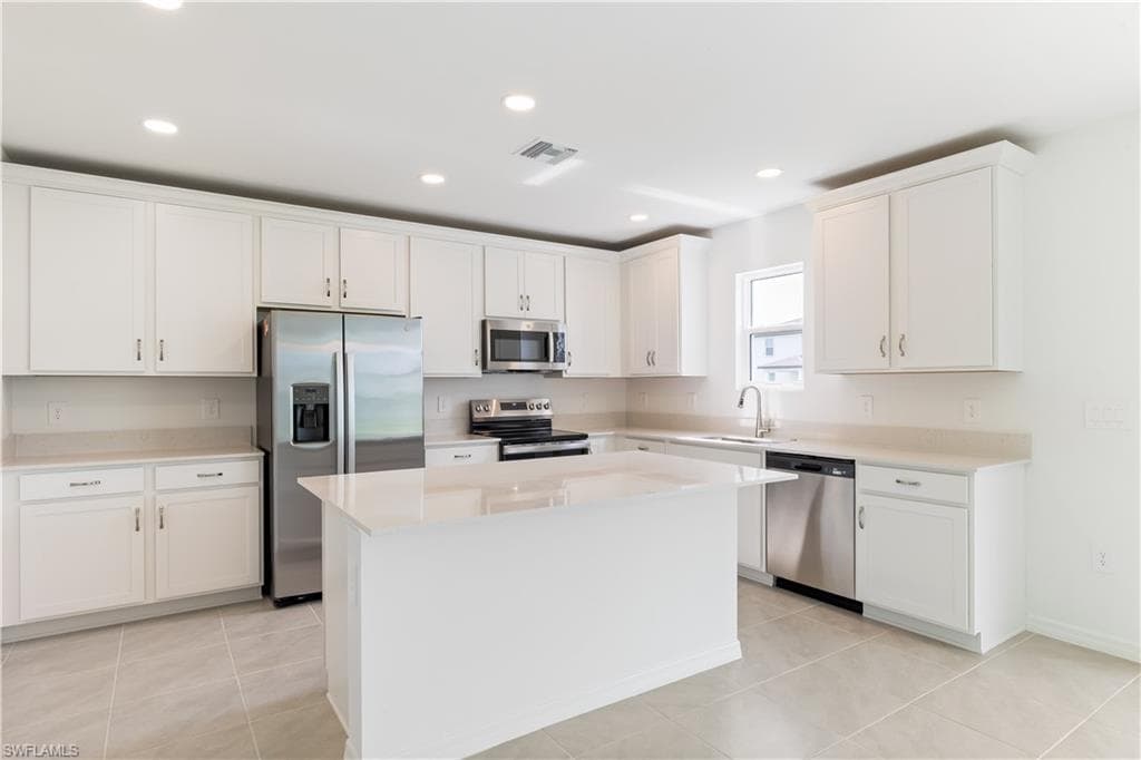 266 Lakeside Breeze WAY-6