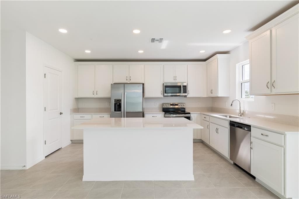 266 Lakeside Breeze WAY-7