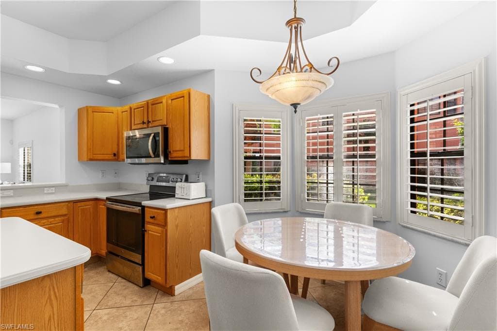 5805 Grande Reserve WAY 1102-13