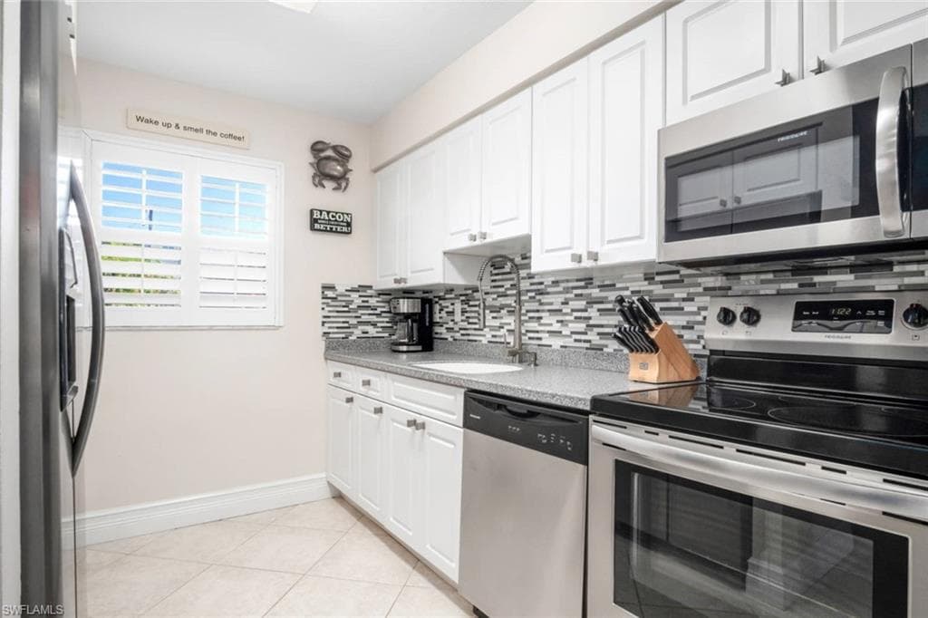 921 Collier BLVD 107-6