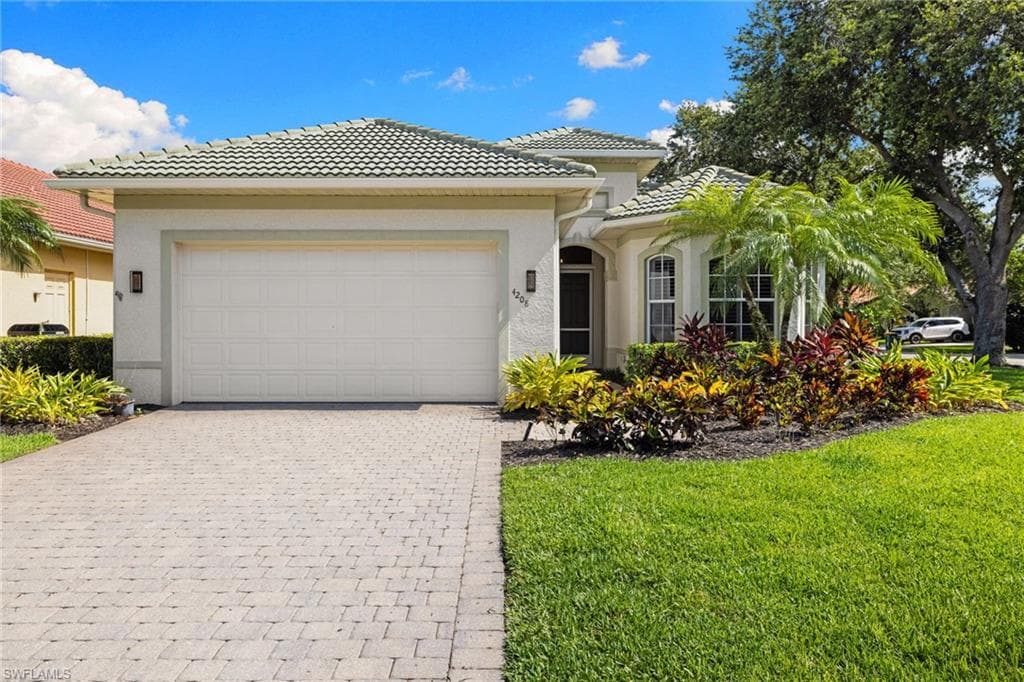 4208 Hampton LN-2
