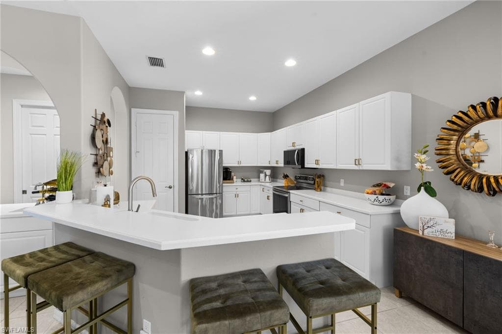 4208 Hampton LN-10