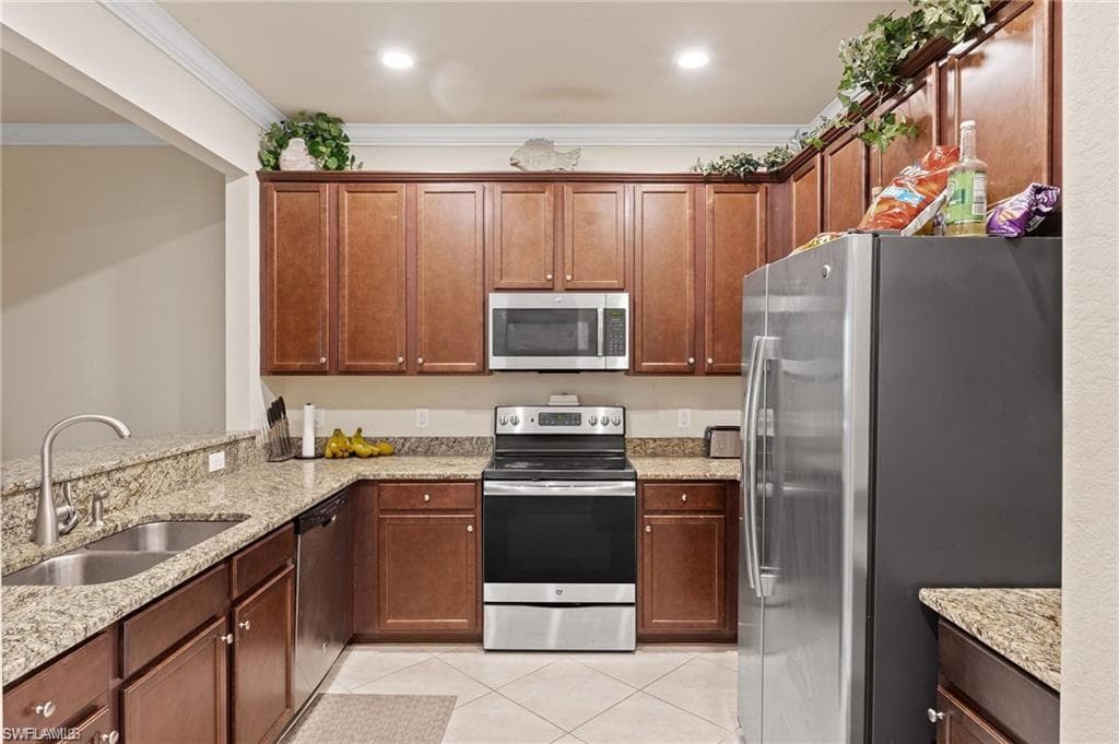 10243 Via Colomba CIR-12