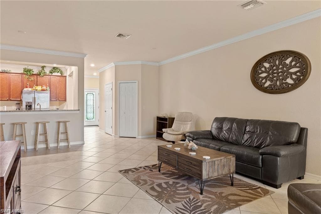 10243 Via Colomba CIR-9