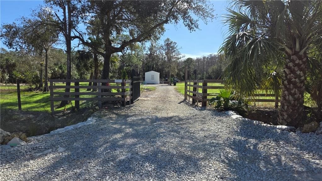 22950 Tinas LN-6