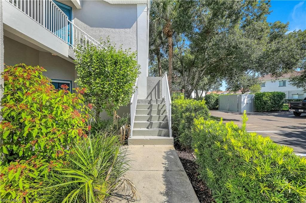 12131 Summergate CIR 203-7