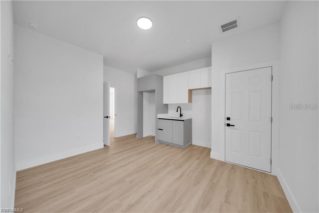 3126 BELLEVILLE TER-23