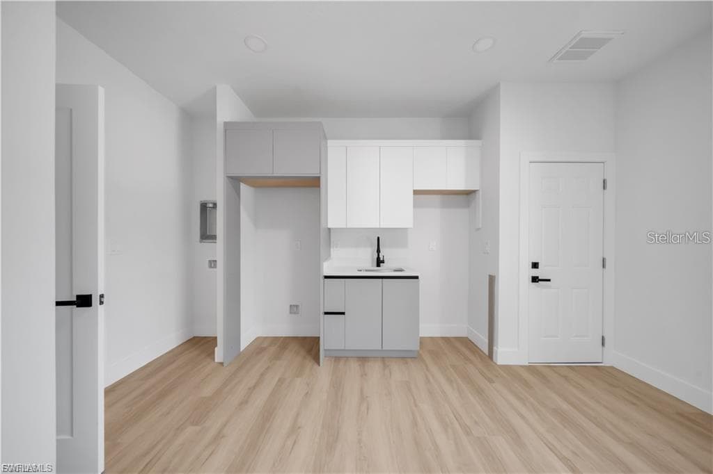 3126 BELLEVILLE TER-22