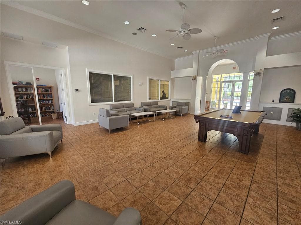 8284 Key Royal CIR 1312-31