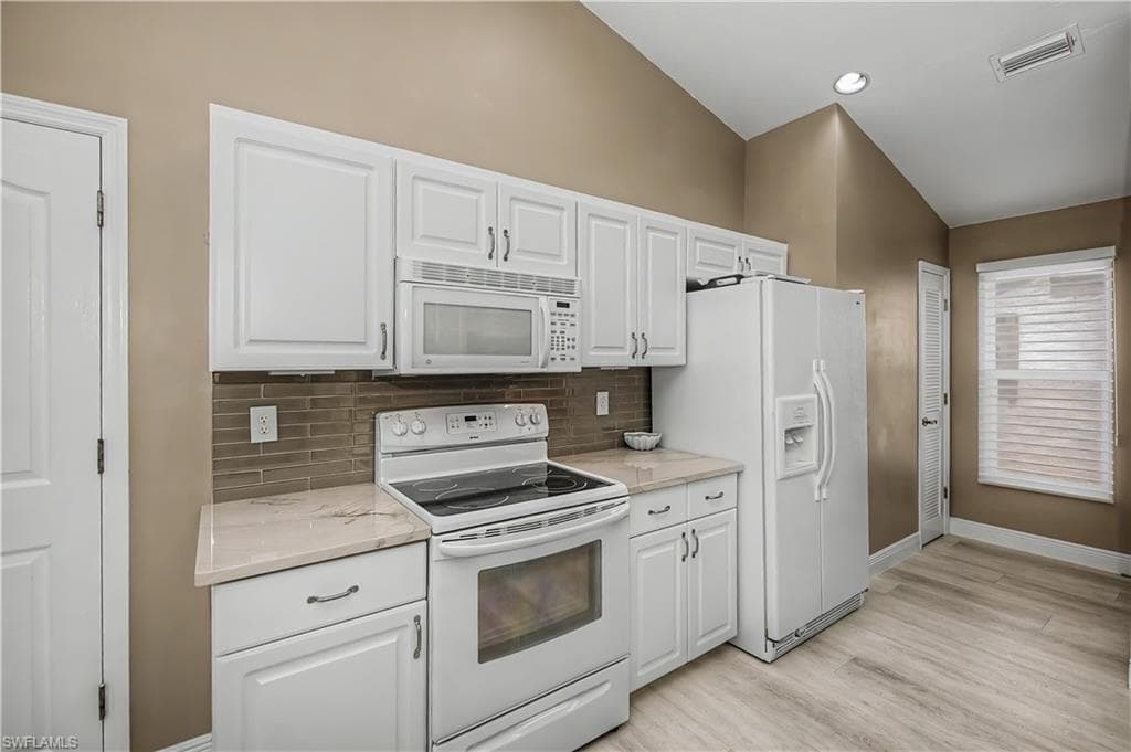 3718 SABAL SPRINGS BLVD-14