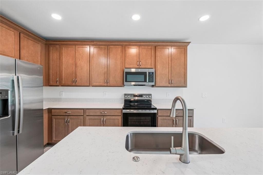 235 Lakeside Breeze WAY-1