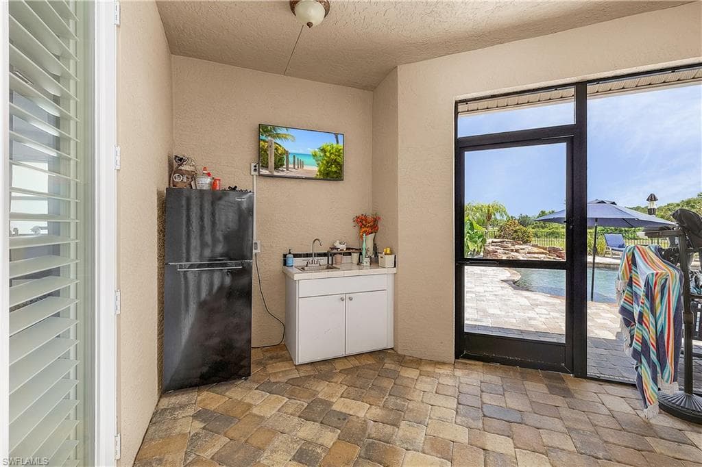 13961 Binghampton DR-41