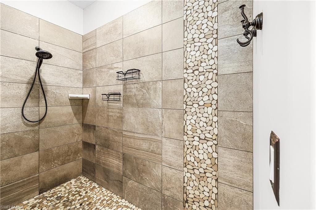 13961 Binghampton DR-25