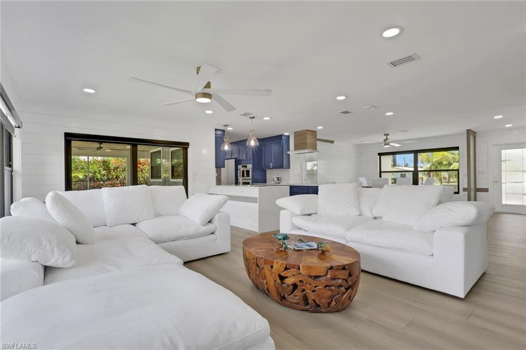 16340 Buccaneer ST-2